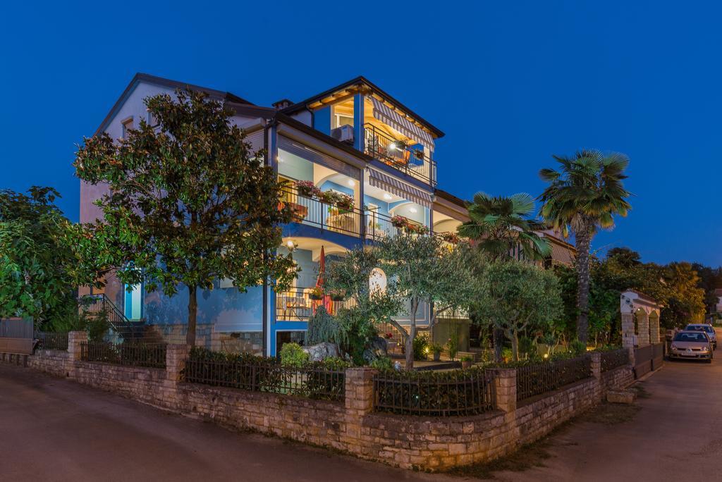 Villa Tina Porec Bagian luar foto